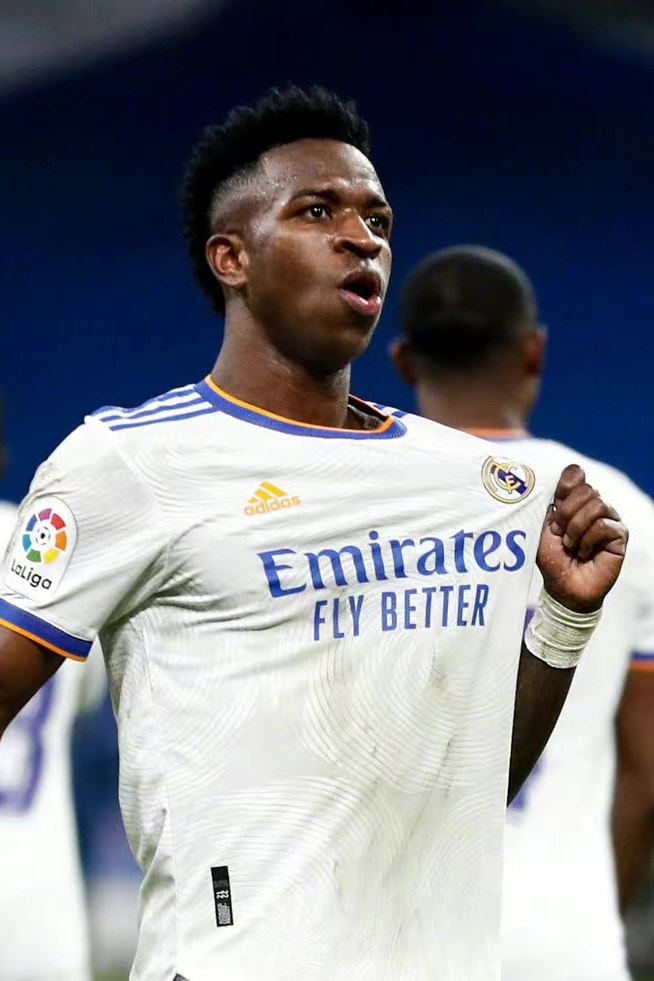 维尼修斯·儒尼奥尔(图1)