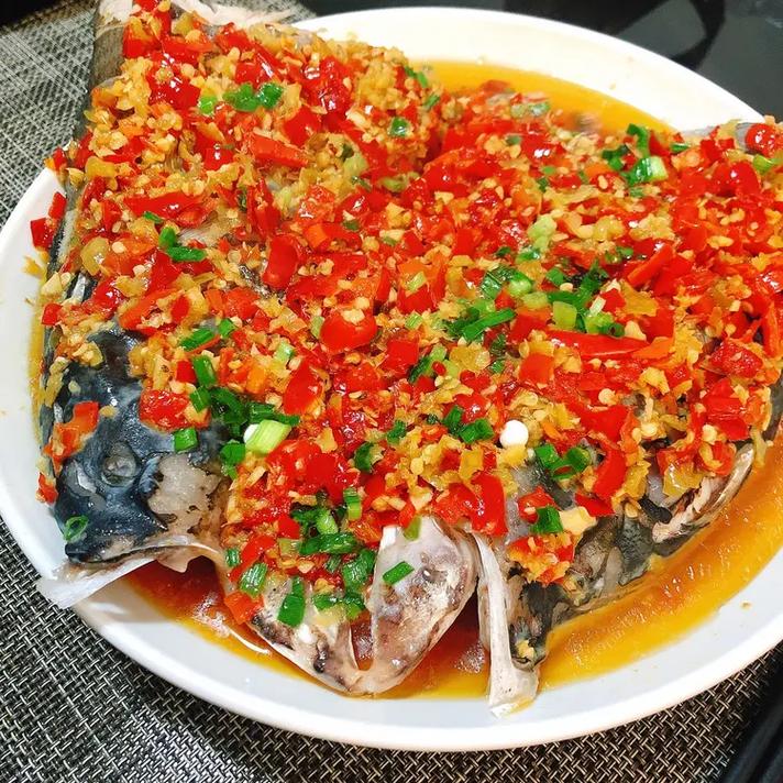 剁椒鱼头(图3)