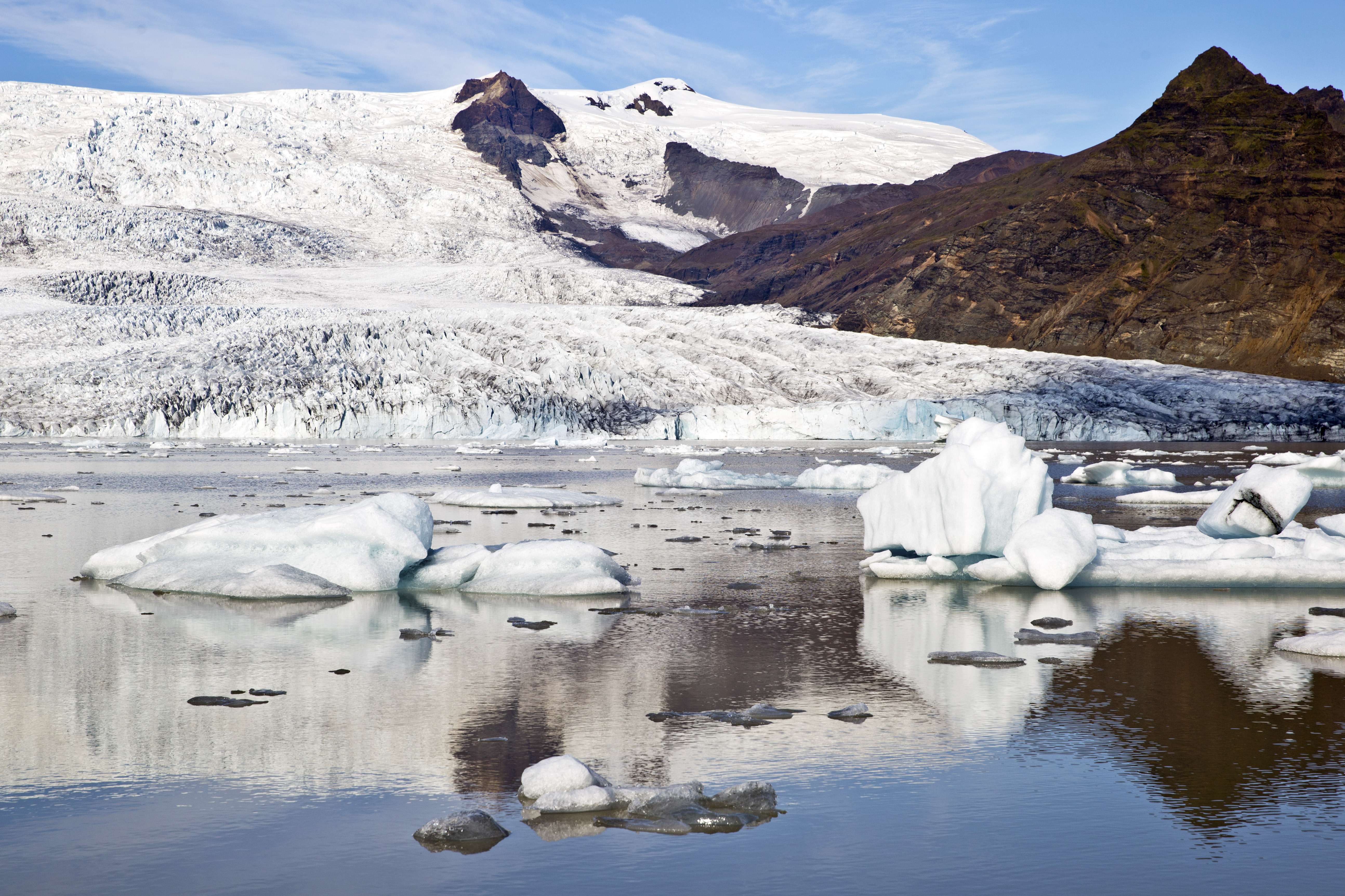 瓦特纳冰川(图6)