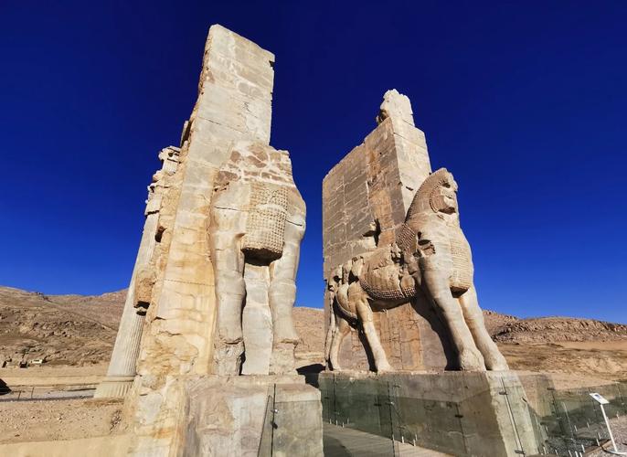 波斯波利斯(图1)