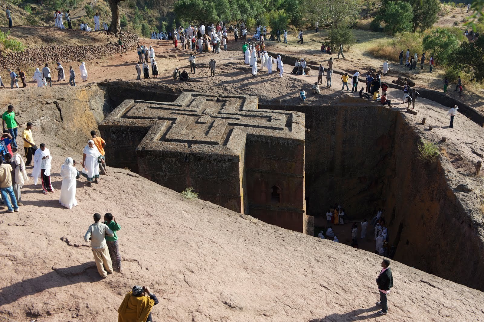 拉利贝拉岩石教堂(图1) 拉利贝拉岩石教堂(图1)