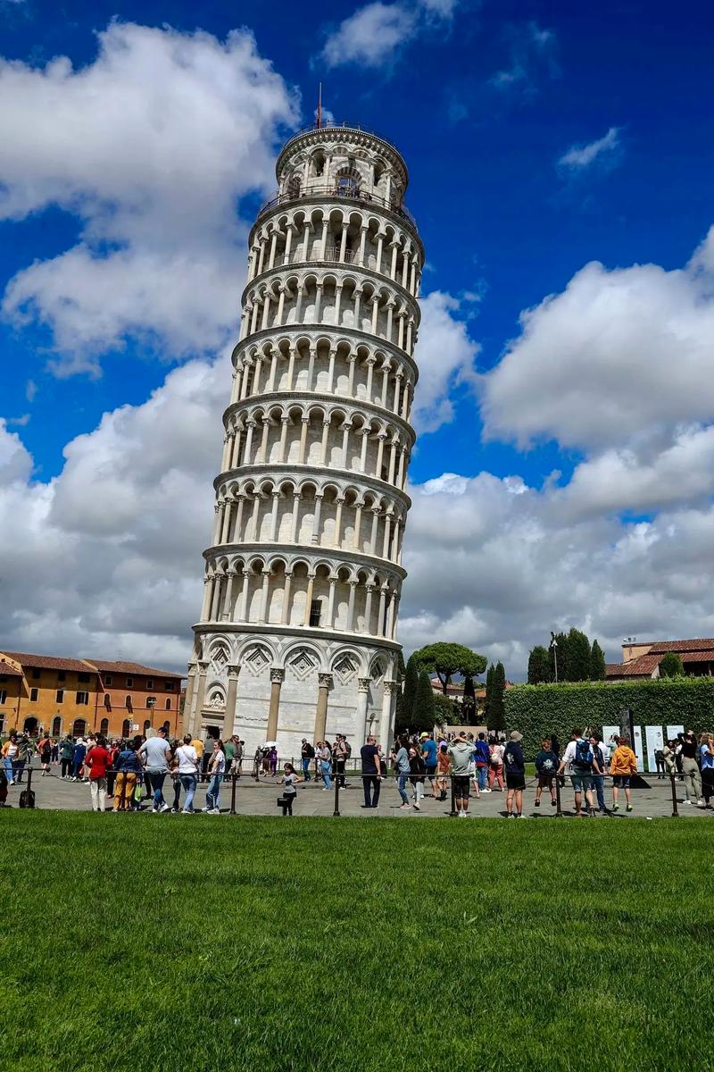 比萨斜塔(图2)