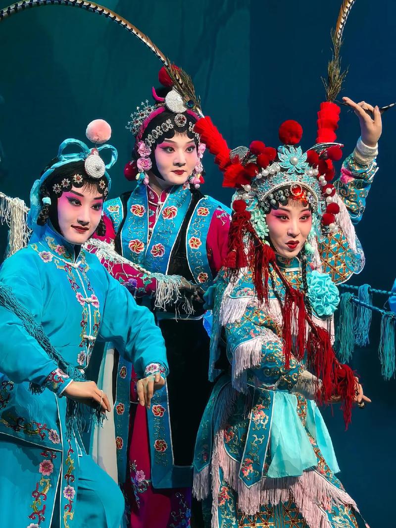 传统戏曲(图3) 传统戏曲(图3)